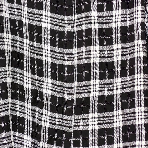 Lord & Taylor Women's Long Sleeve Flannel Top ~ Black and White ~ Size PL ~ - Picture 3 of 5